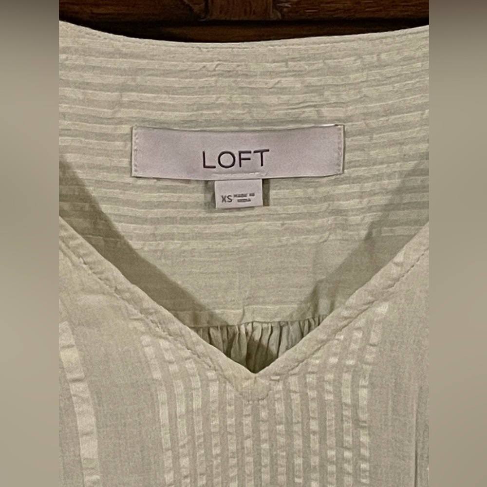 Loft Ruffle Sleeve Eyelet Top size XS - Picture 7 of 9